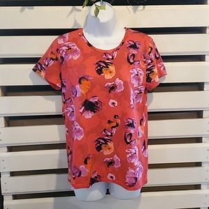 BANANA REPUBLIC tshirt.         #1339